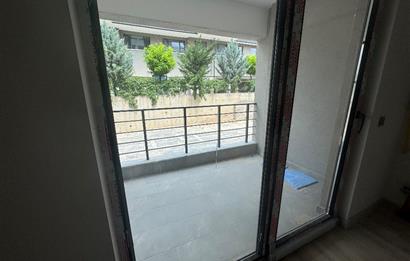 HASTANE'YE YÜRÜME MESAFESİNDE 1+1 LÜKS KİRALIK 0 DAİRE