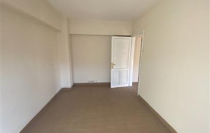 ADAPAZARI MERKEZ'DE 3 ODALI SATILIK OFİS 