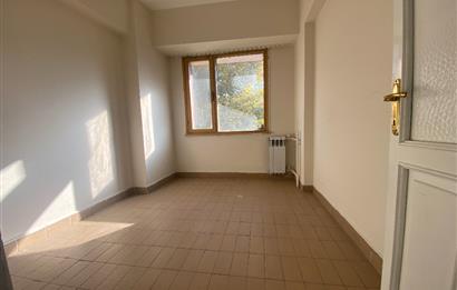 ADAPAZARI MERKEZ'DE 3 ODALI SATILIK OFİS 