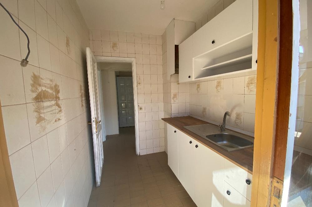 ADAPAZARI MERKEZ'DE 3 ODALI SATILIK OFİS 