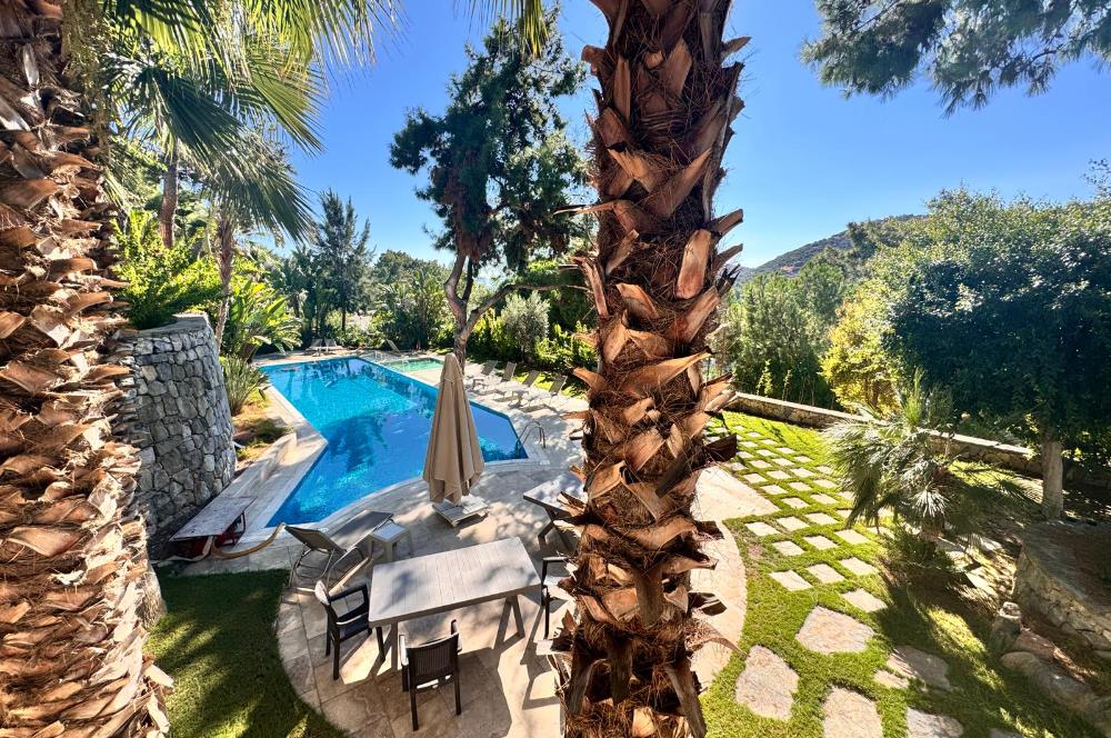 Bodrum Merkezde Deniz Manzaralı Bahçe Katı 3+1 Daire