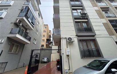İzmir Park AVM Yakını Merkezi konumda Satılık 2+1 Daire
