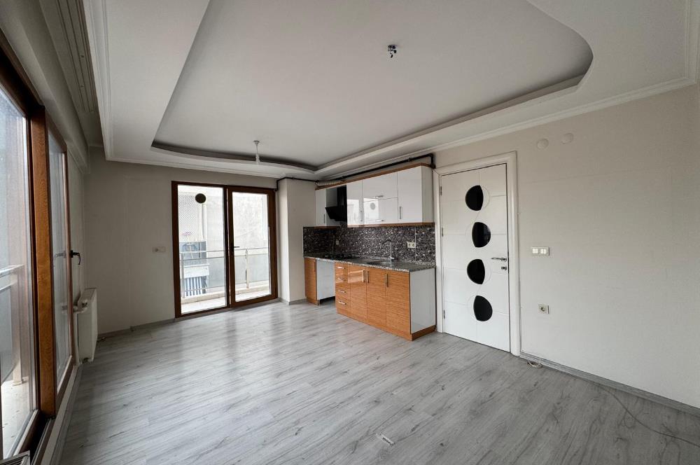 İzmir Park AVM Yakını Merkezi konumda Satılık 2+1 Daire