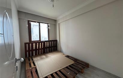 İzmir Park AVM Yakını Merkezi konumda Satılık 2+1 Daire