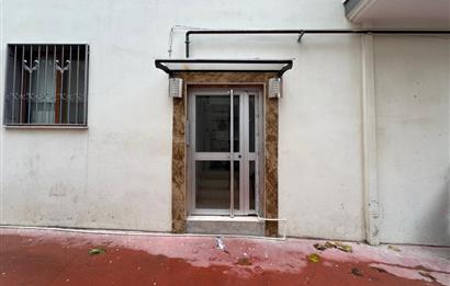 İzmir Park AVM Yakını Merkezi konumda Satılık 2+1 Daire