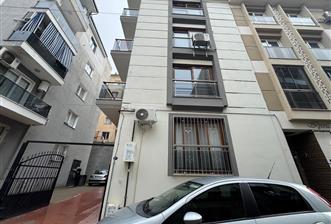 İzmir Park AVM Yakını Merkezi konumda Satılık 2+1 Daire