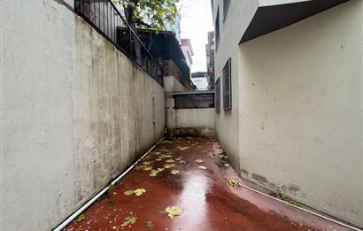 İzmir Park AVM Yakını Merkezi konumda Satılık 2+1 Daire