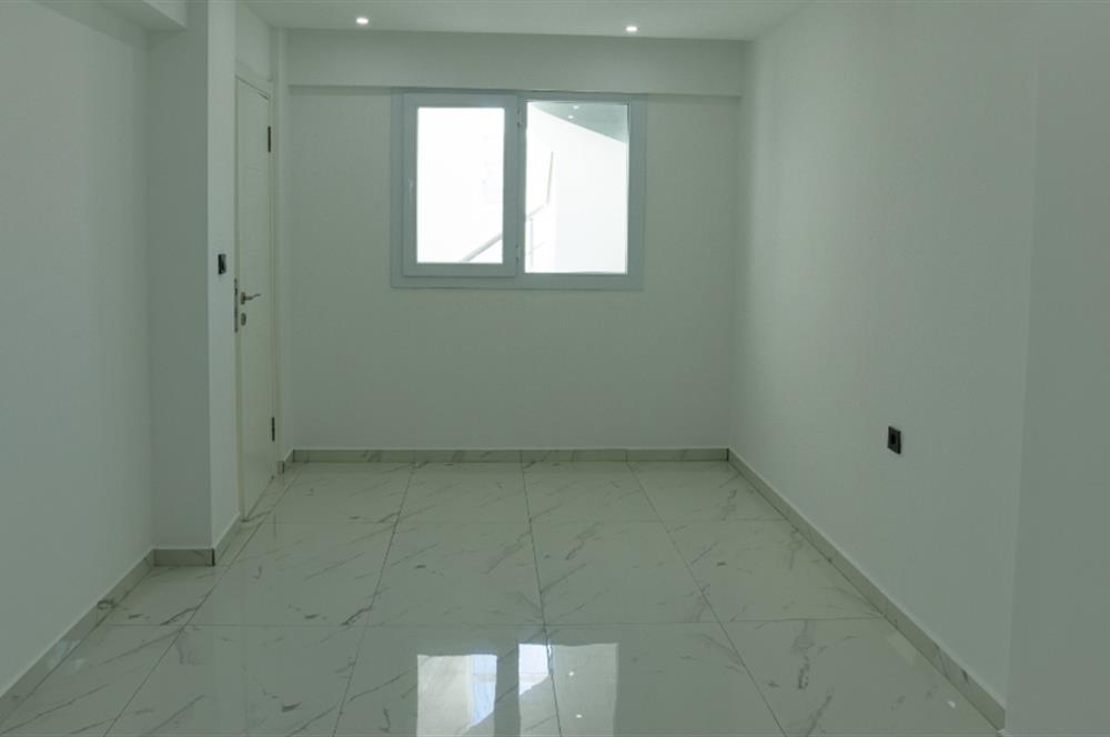 Boğaziçi'nde Plajlı Deniz Manzaralı 4+1 Tripleks Sıfır Villa