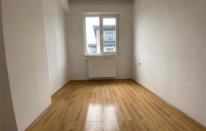 CENTURY 21'DEN ÜNİVERSİTE KARŞISI 2+1 KİRALIK DAİRE! 