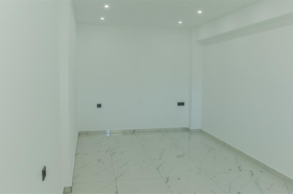 Boğaziçi'nde Plajlı Deniz Manzaralı 4+1 Tripleks Sıfır Villa