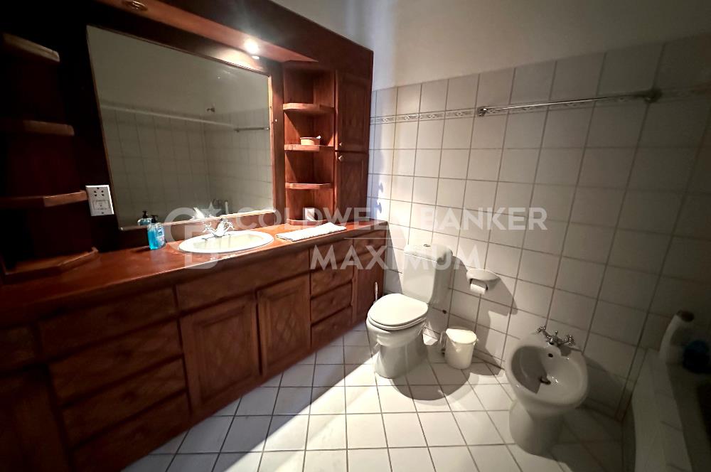 KKTC Girne Bellapais 3+1 Büyüleyici Manzaralı Kiralık Villa
