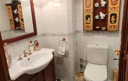 SUADİYE SAHİLDE SİTE ÖZELLİKLİ DENİZ MANZARALI 5+1 275 m2 DAİRE