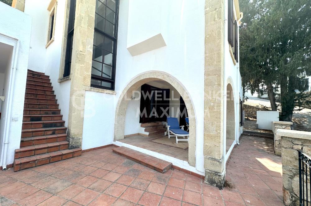 KKTC Girne Bellapais 3+1 Büyüleyici Manzaralı Kiralık Villa
