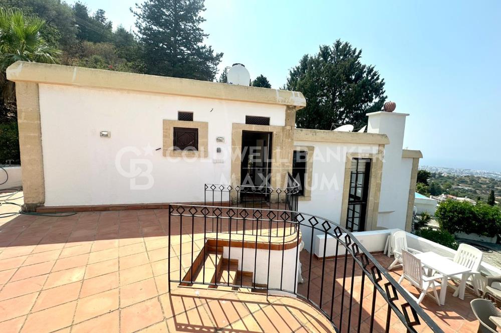 KKTC Girne Bellapais 3+1 Büyüleyici Manzaralı Kiralık Villa