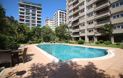 SUADİYE SAHİLDE SİTE ÖZELLİKLİ DENİZ MANZARALI 5+1 275 m2 DAİRE