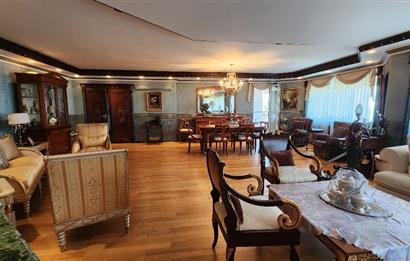 SUADİYE SAHİLDE SİTE ÖZELLİKLİ DENİZ MANZARALI 5+1 275 m2 DAİRE