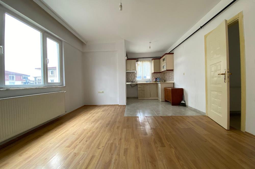 CENTURY 21'DEN ÜNİVERSİTE KARŞISI 2+1 KİRALIK DAİRE! 