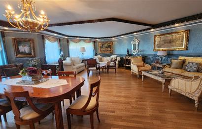 SUADİYE SAHİLDE SİTE ÖZELLİKLİ DENİZ MANZARALI 5+1 275 m2 DAİRE