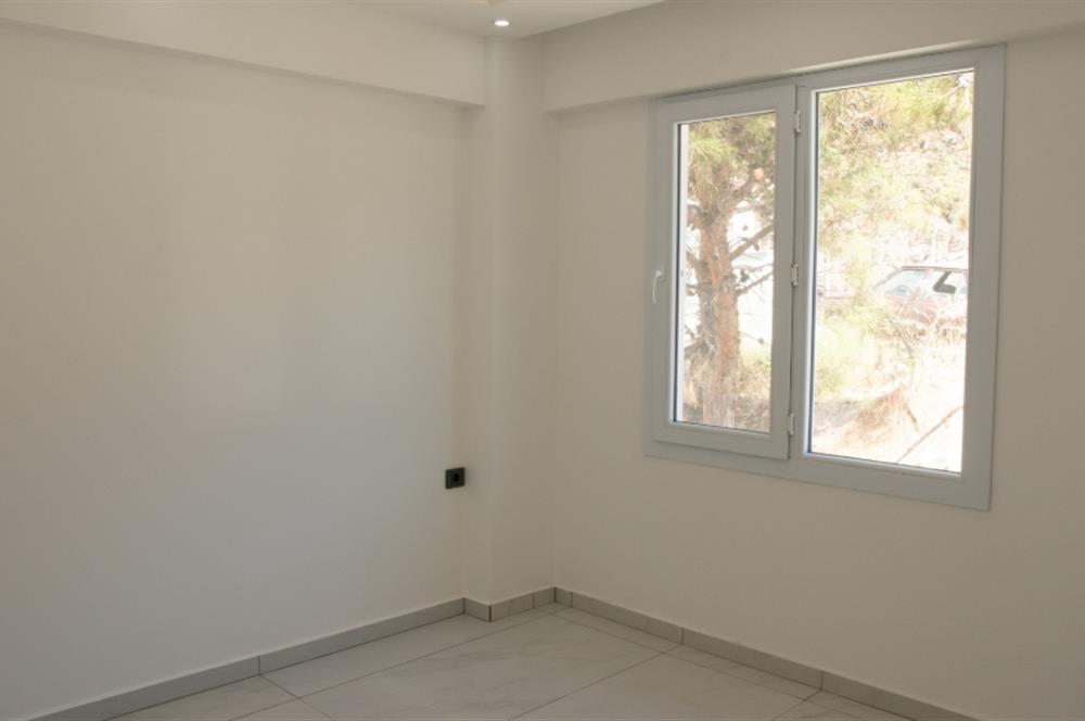 Boğaziçi'nde Plajlı Deniz Manzaralı 4+1 Tripleks Sıfır Villa