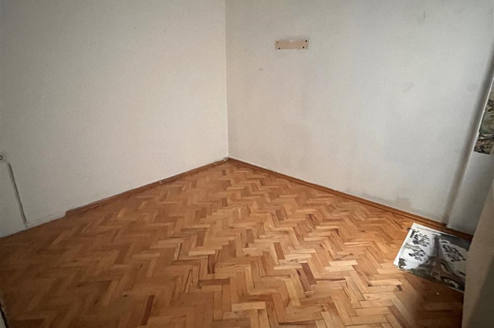 Bahriye Üçok ve Atatürk Bulvarı Paraleli Geniş 2+1 Satılık Daire