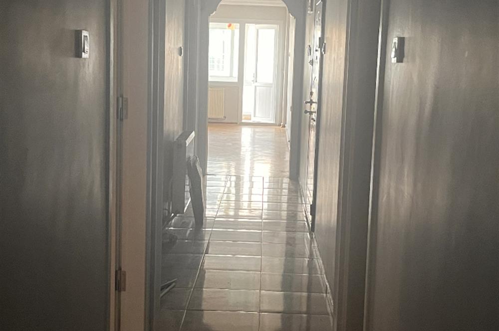 Bahriye Üçok ve Atatürk Bulvarı Paraleli Geniş 2+1 Satılık Daire