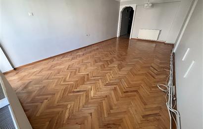 Bahriye Üçok ve Atatürk Bulvarı Paraleli Geniş 2+1 Satılık Daire