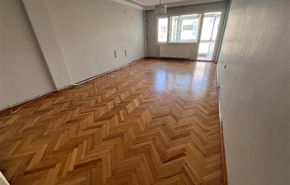 Bahriye Üçok ve Atatürk Bulvarı Paraleli Geniş 2+1 Satılık Daire