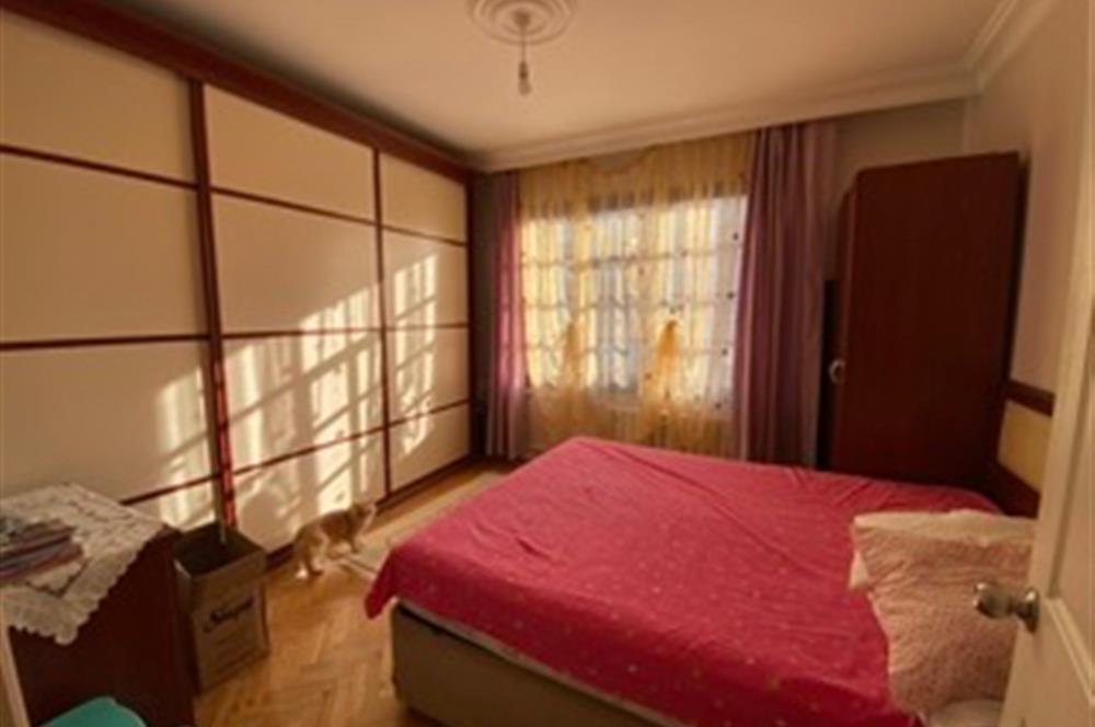 KOZYATAĞI MERKEZİ KONUMDA 3+1 KİRALIK DAİRE