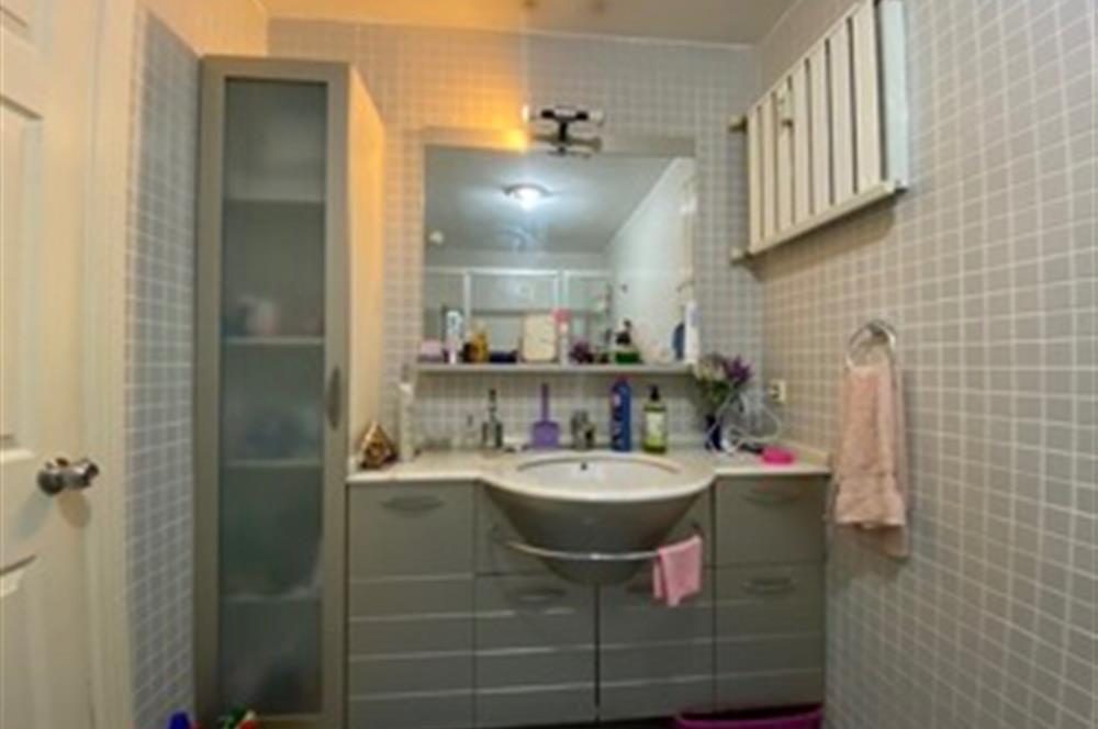 KOZYATAĞI MERKEZİ KONUMDA 3+1 KİRALIK DAİRE