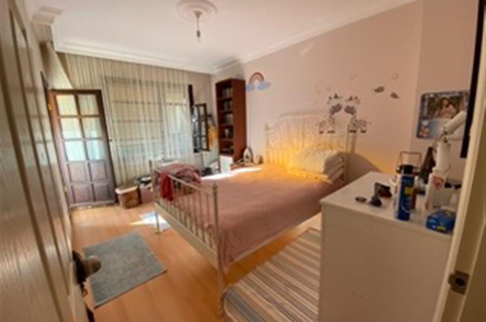 KOZYATAĞI MERKEZİ KONUMDA 3+1 KİRALIK DAİRE
