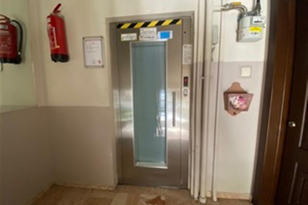 KOZYATAĞI MERKEZİ KONUMDA 3+1 KİRALIK DAİRE