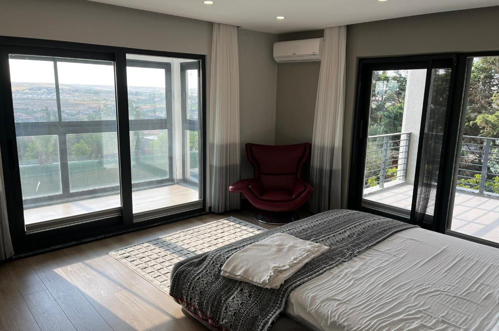 Tepekent’te Lüks Satılık 9+3 Müstakil Villa