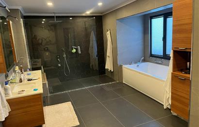 Tepekent’te Lüks Satılık 9+3 Müstakil Villa