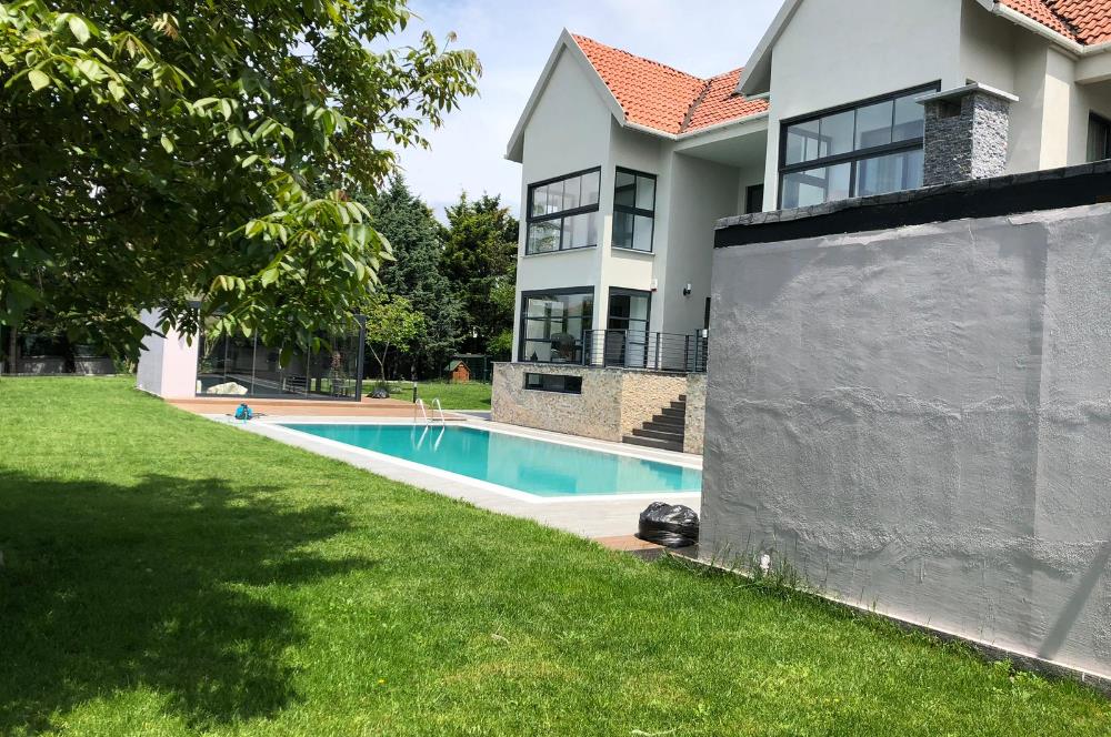 Tepekent’te Lüks Satılık 9+3 Müstakil Villa