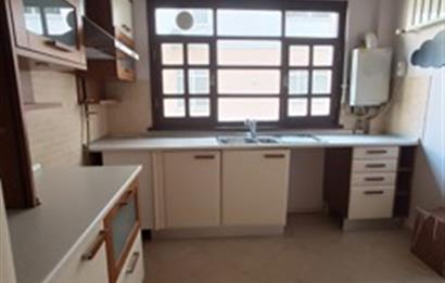 KOZYATAĞI MERKEZİ KONUMDA 3+1 KİRALIK DAİRE