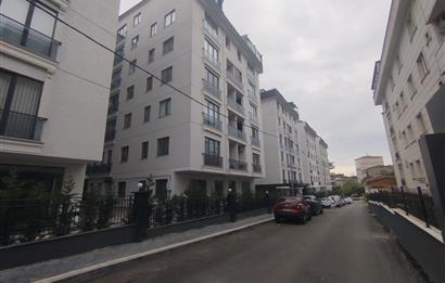 GÜVENLİKLİ SİTE İÇERİSİNDE KİRALIK 2+1