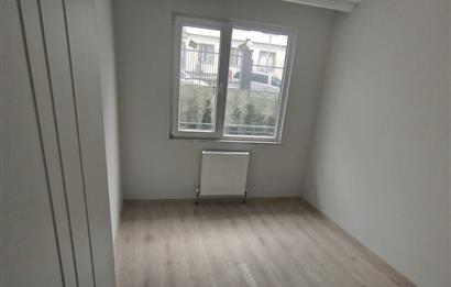 GÜVENLİKLİ SİTE İÇERİSİNDE KİRALIK 2+1