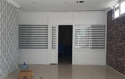 Adnan kahvecide Cadde üzerinde çift cepheli 124m2 Köşe dükkan.