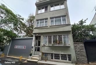ARNAVUTKÖY SAHİLE 5 DK YÜRÜME MESAFESİNDE YATIRIMLIK DAİRE