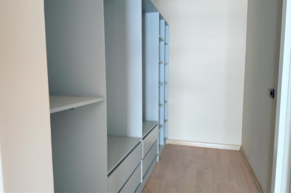 BAHÇELİEVLER MAHALLESİ’İNDE SİTE İÇİNDE 4,5+1 SATILIK DAİRE