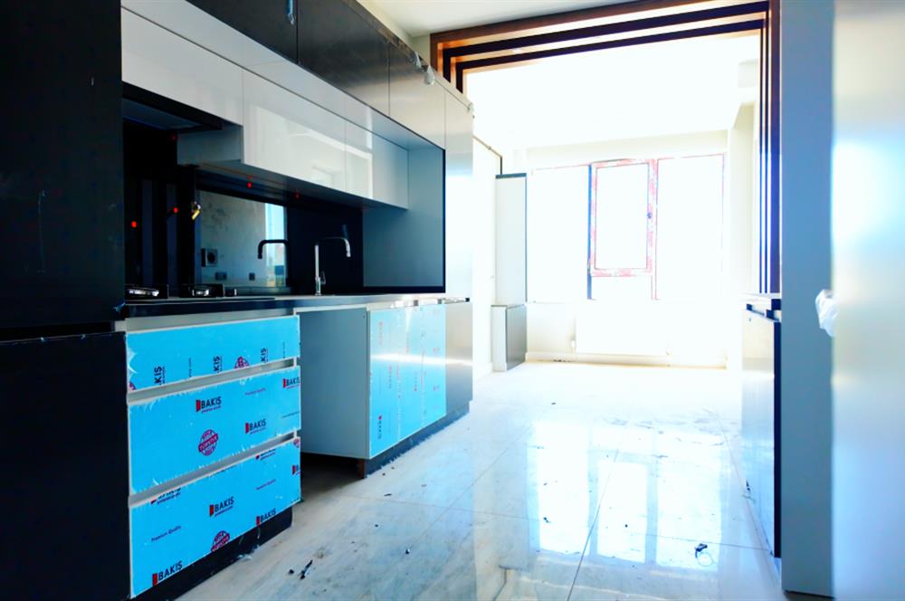 BAHÇELİEVLER MAHALLESİ’İNDE SİTE İÇİNDE 4,5+1 SATILIK DAİRE