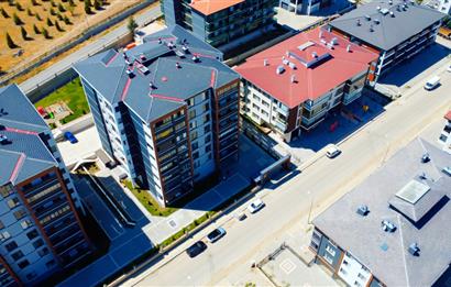 BAHÇELİEVLER MAHALLESİ’İNDE SİTE İÇİNDE 4,5+1 SATILIK DAİRE