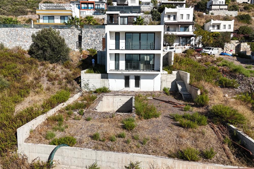 Boğaziçi Deniz Manzaralı Satılık Müstakil Villa
