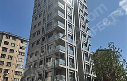 ERENKÖY DE BALKONLU EBEVEYN BANYOLU FIRSAT SIFIR FERAH 3+1