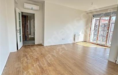 ERENKÖY DE BALKONLU EBEVEYN BANYOLU FIRSAT SIFIR FERAH 3+1