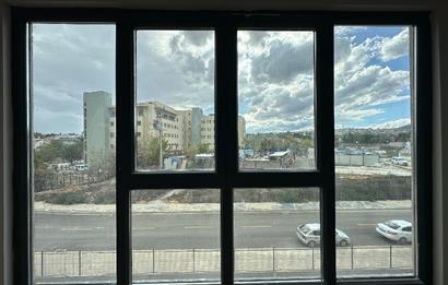 C21 LOCADAN EMLAK KONUTLARINDA 3+1 DAİRE