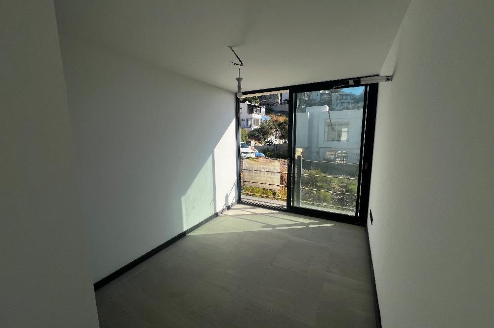 Boğaziçi Deniz Manzaralı Satılık Müstakil Villa