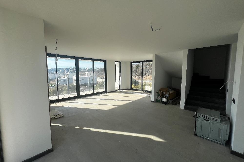 Boğaziçi Deniz Manzaralı Satılık Müstakil Villa