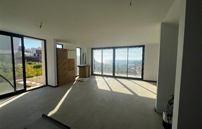 Boğaziçi Deniz Manzaralı Satılık Müstakil Villa