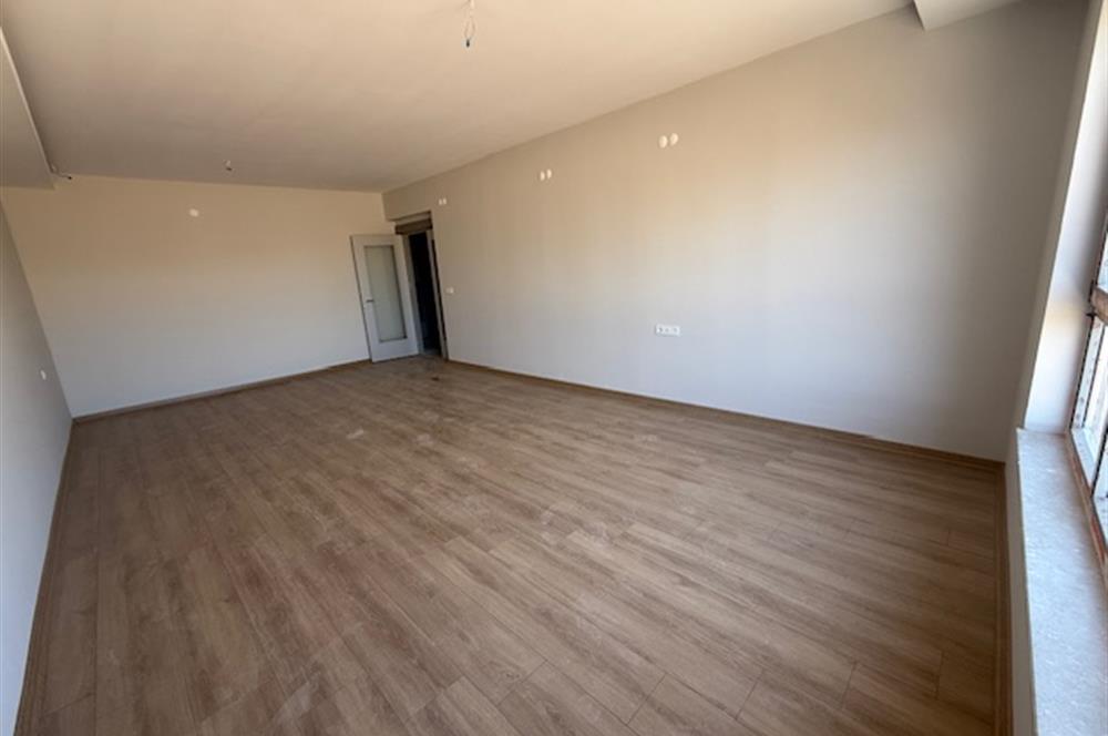 MODERN BAŞPINAR SİTESİ'NDE 4,5+1 SIFIR SATILIK DAİRE